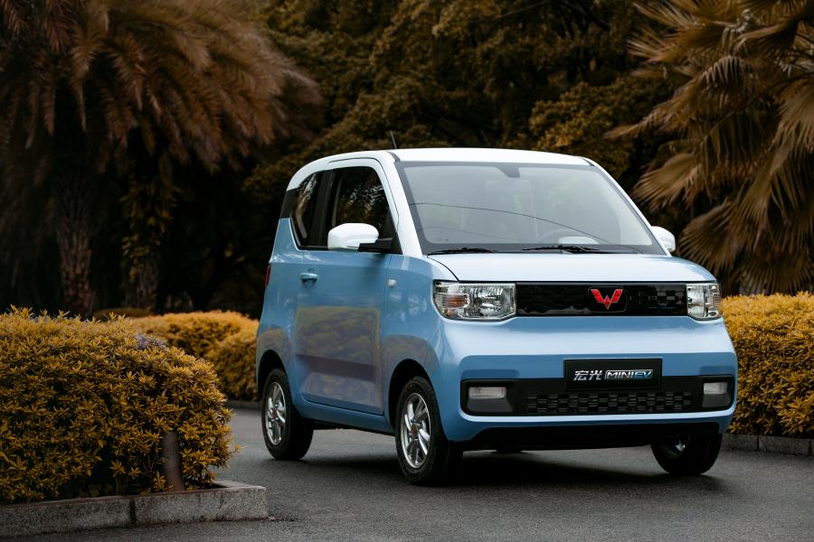  WuLing Hongguang Mini EV 2020 года  (фото 1 из 5)
